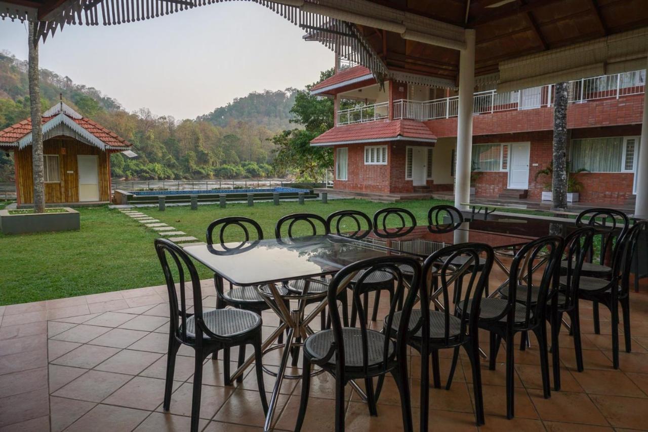 Willow Heights Athirappilly Bagian luar foto