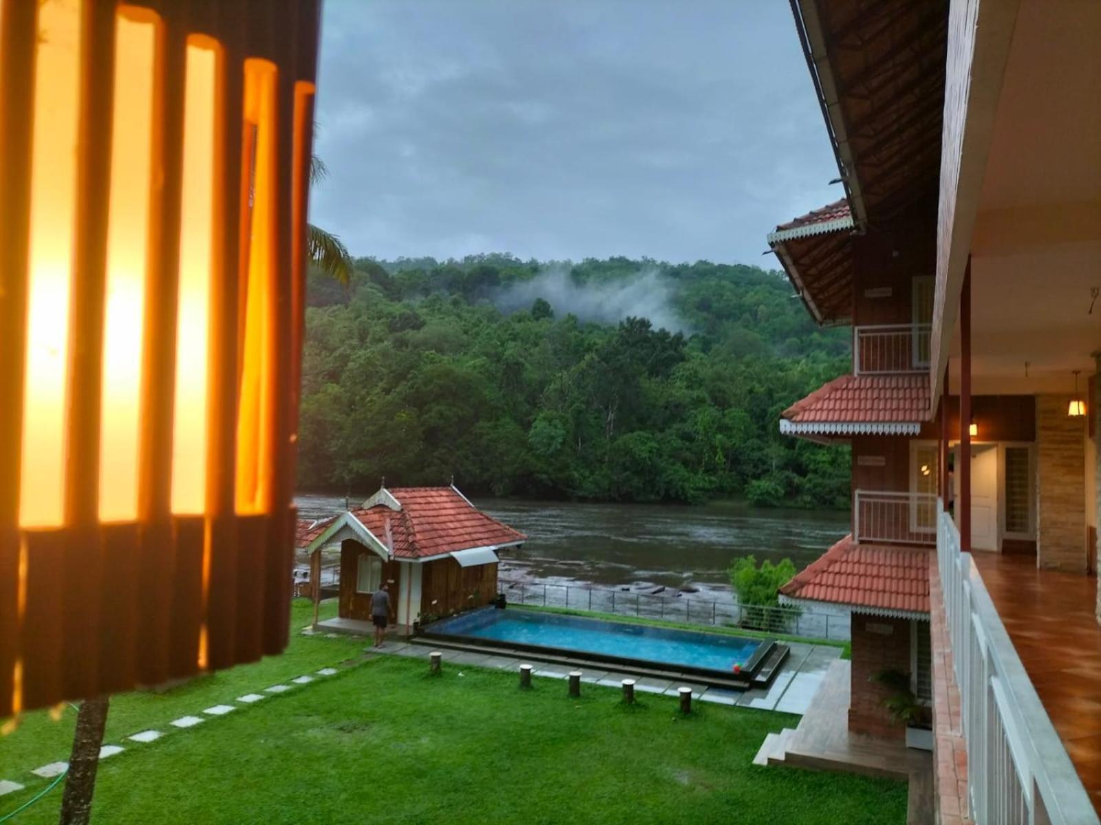 Willow Heights Athirappilly Bagian luar foto
