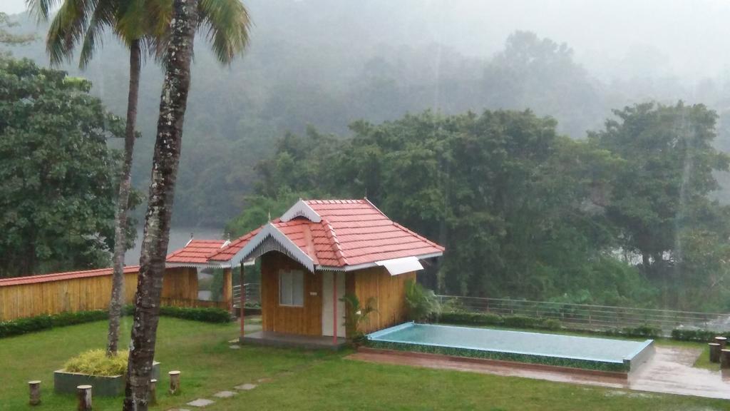 Willow Heights Athirappilly Bagian luar foto