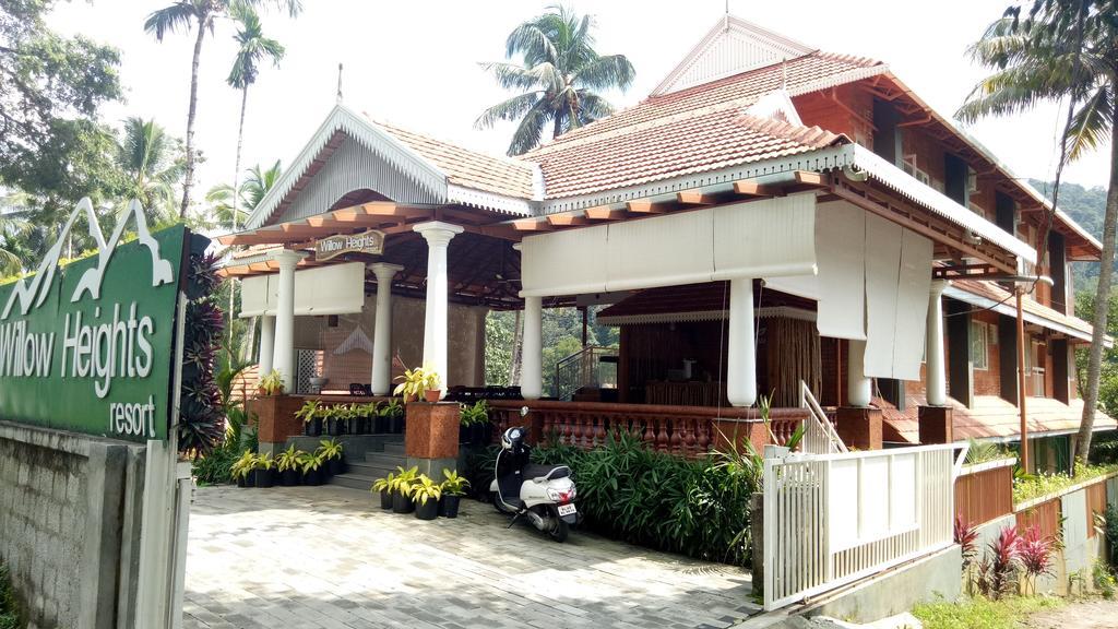 Willow Heights Athirappilly Bagian luar foto