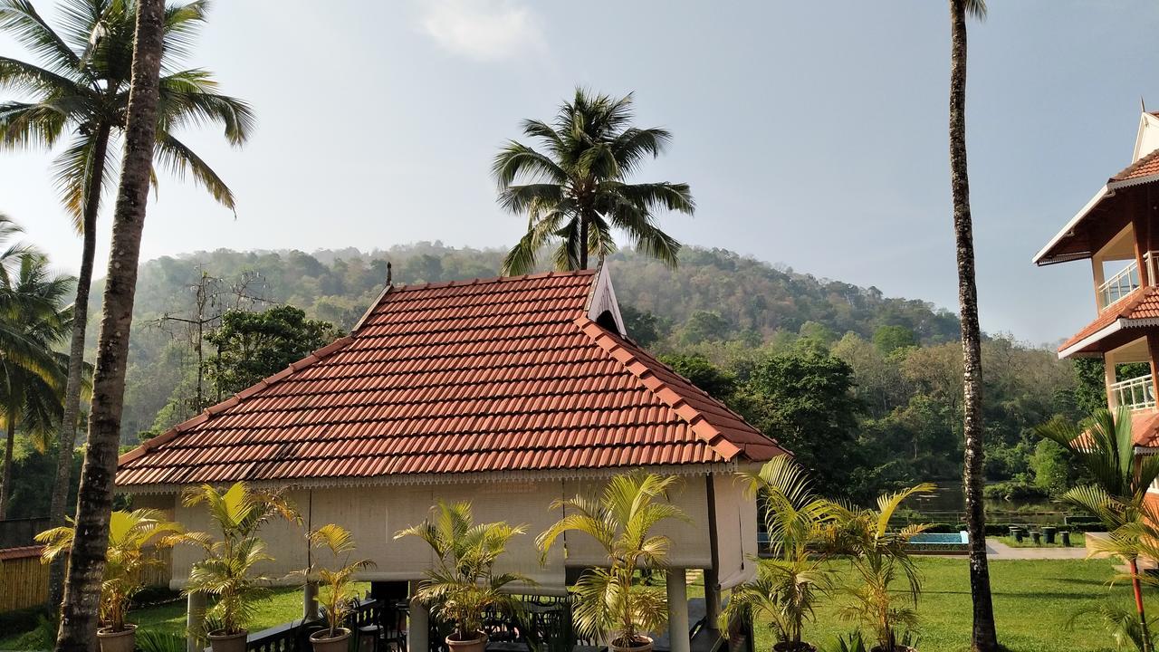 Willow Heights Athirappilly Bagian luar foto