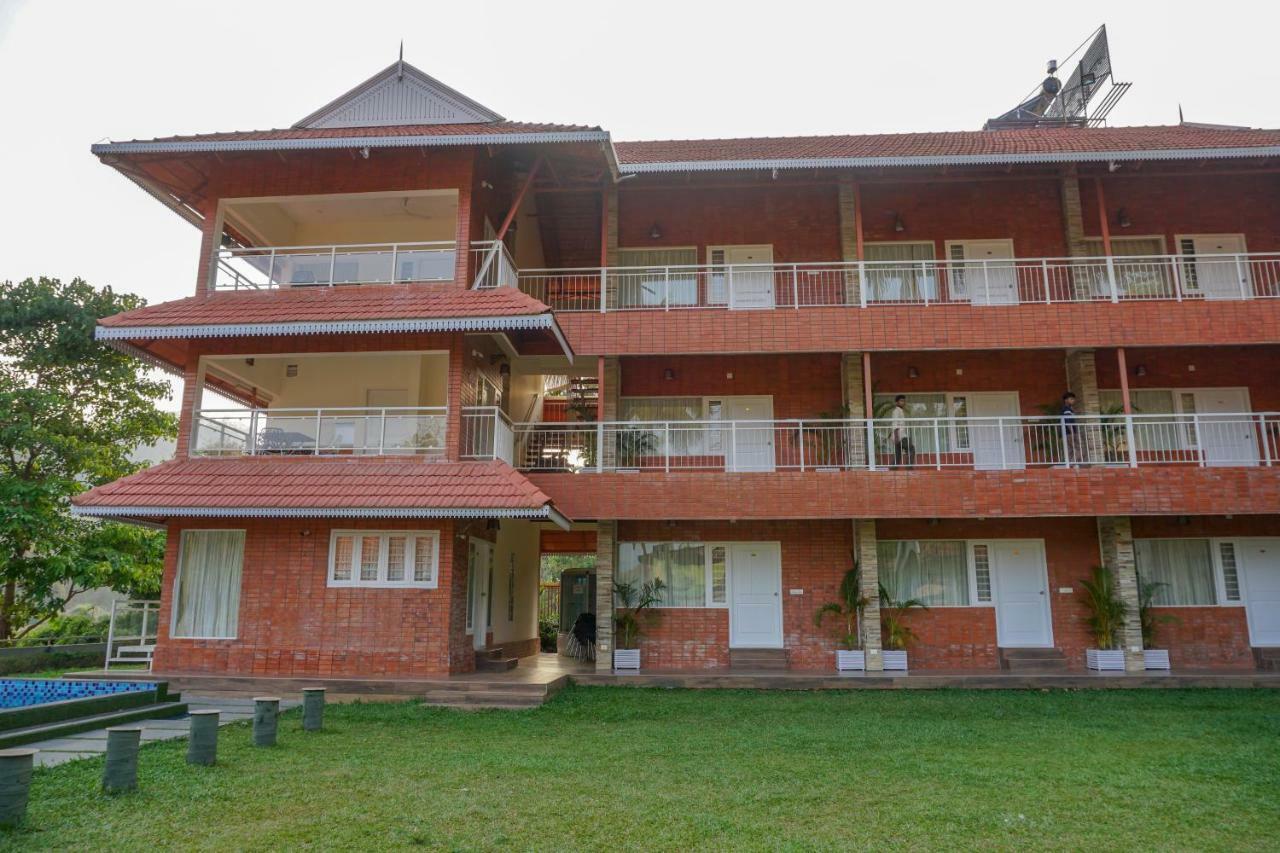 Willow Heights Athirappilly Bagian luar foto